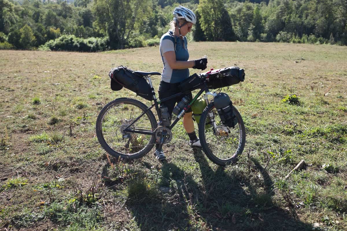 Amazon | Blackburn(ブラックバーン) サドルバッグ 自転車